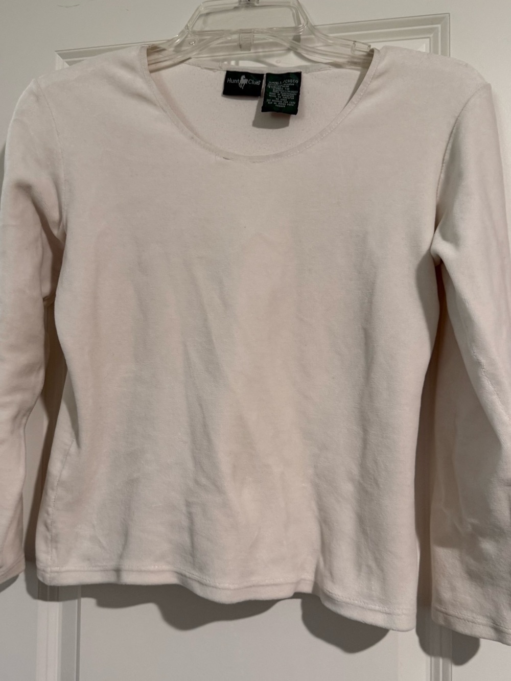 Hunt Club Cream Tee with Hunter Green Label